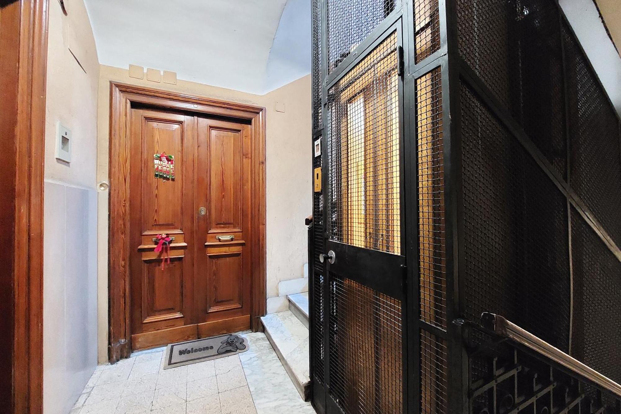 Casa Serafina In Prati District Rom